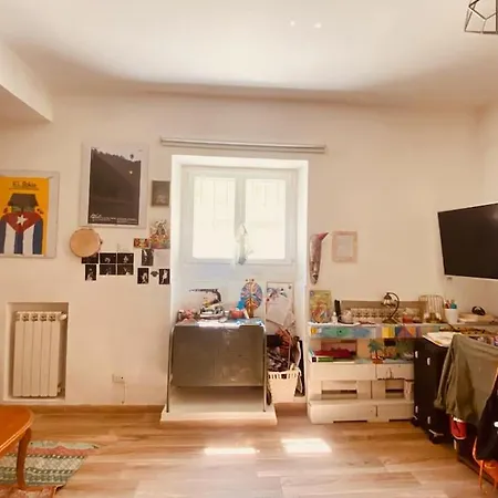 アパート Cozy Studio Flat With Garden