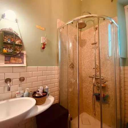 Cozy Studio Flat With Garden Apartament